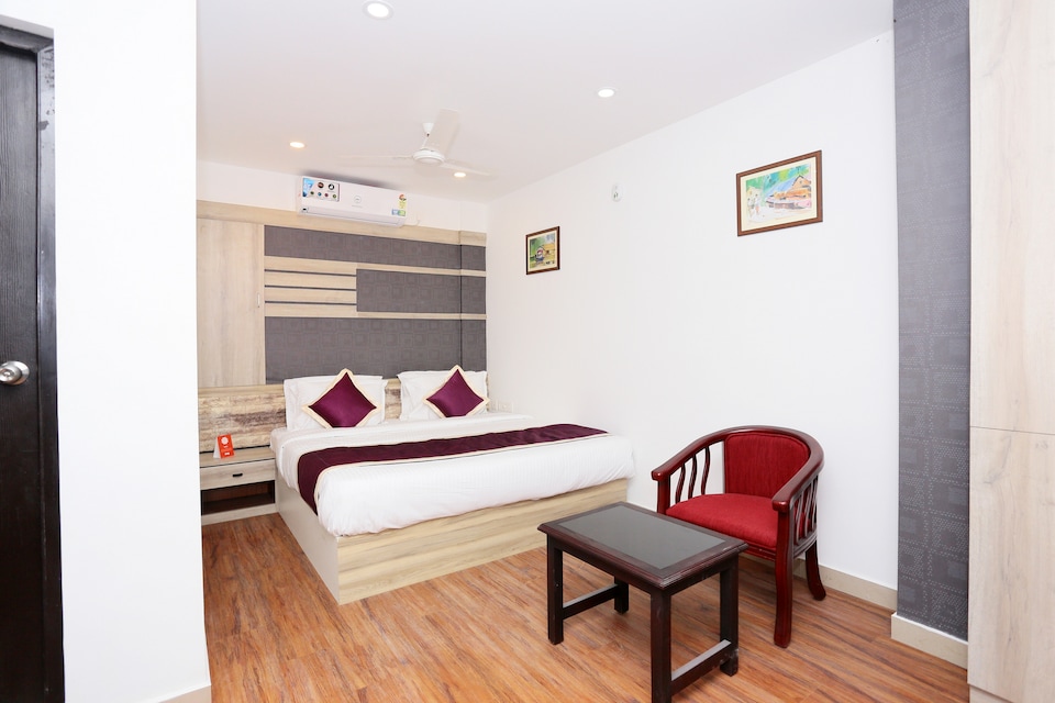 Capital O 22485 Tcs Suites, Edapally Kochi-II, Kochi
