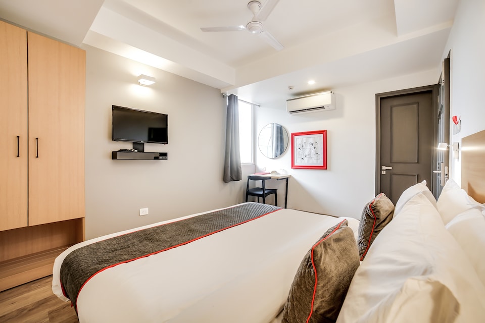 OYO Townhouse 235 Ashok Vihar, Pitampura - Rohini Delhi, Delhi