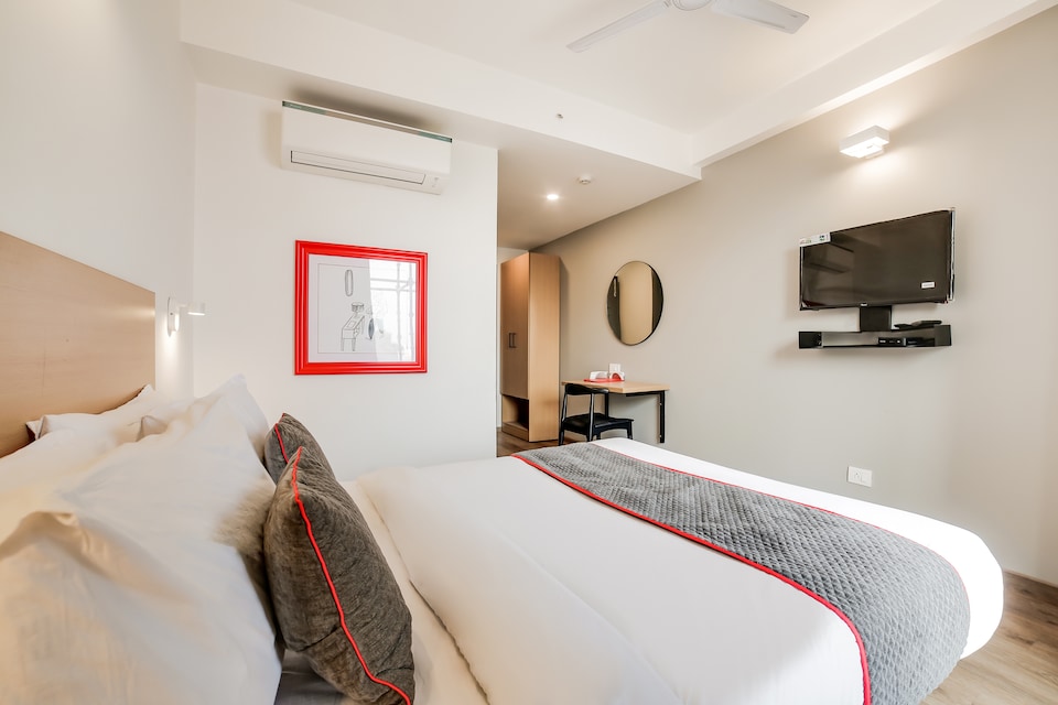 OYO Townhouse 235 Ashok Vihar, Pitampura - Rohini Delhi, Delhi