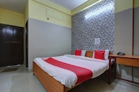 OYO Hotel Residency Gate