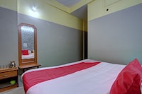 OYO Hotel Residency Gate