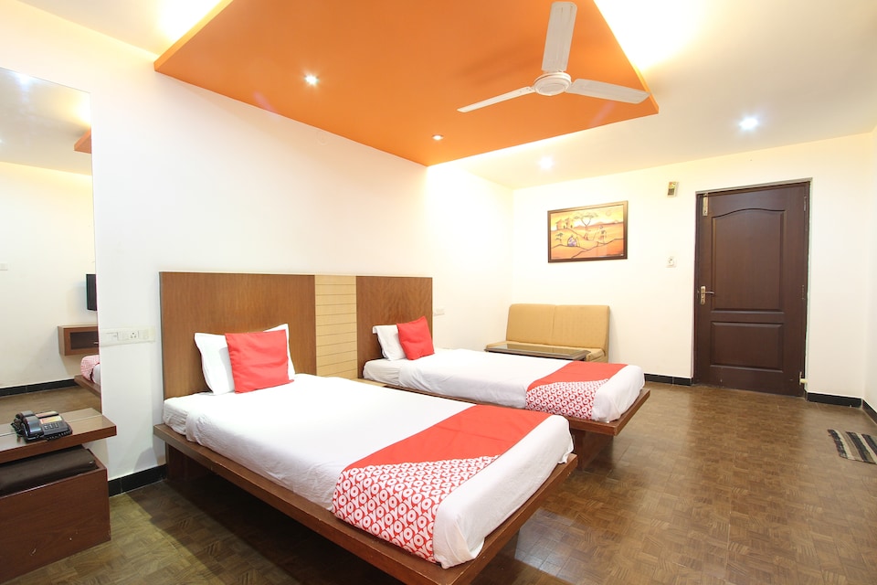 OYO 22524 Revenkar Comforts, Hubli, Hubli-Dharwad