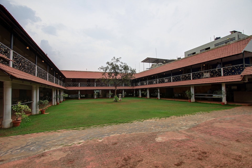 OYO 22528 Hotel Travel Inn, Dharwad, Hubli-Dharwad