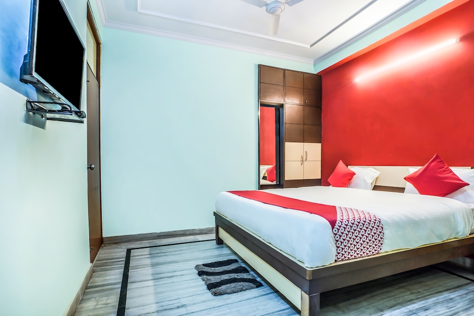 OYO Hotel Sunrise Blue, Airport Delhi, Delhi Transit
