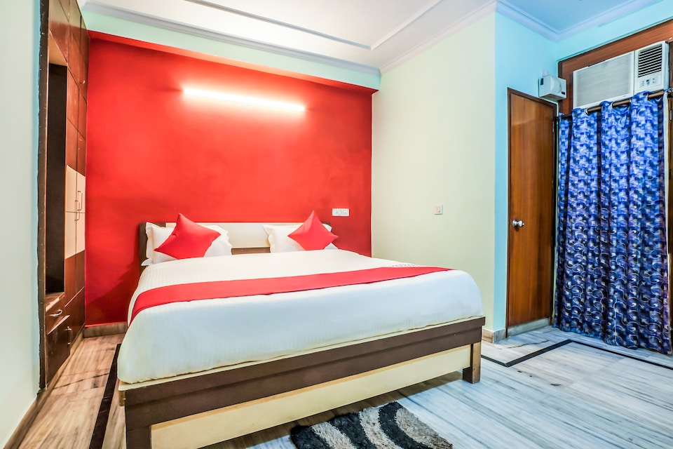 OYO Hotel Sunrise Blue, Airport Delhi, Delhi Transit
