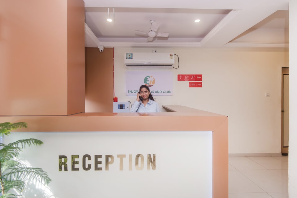 Capital O Orbit Inn Near Infiniti Mall, Mumbai BCEC, Mumbai