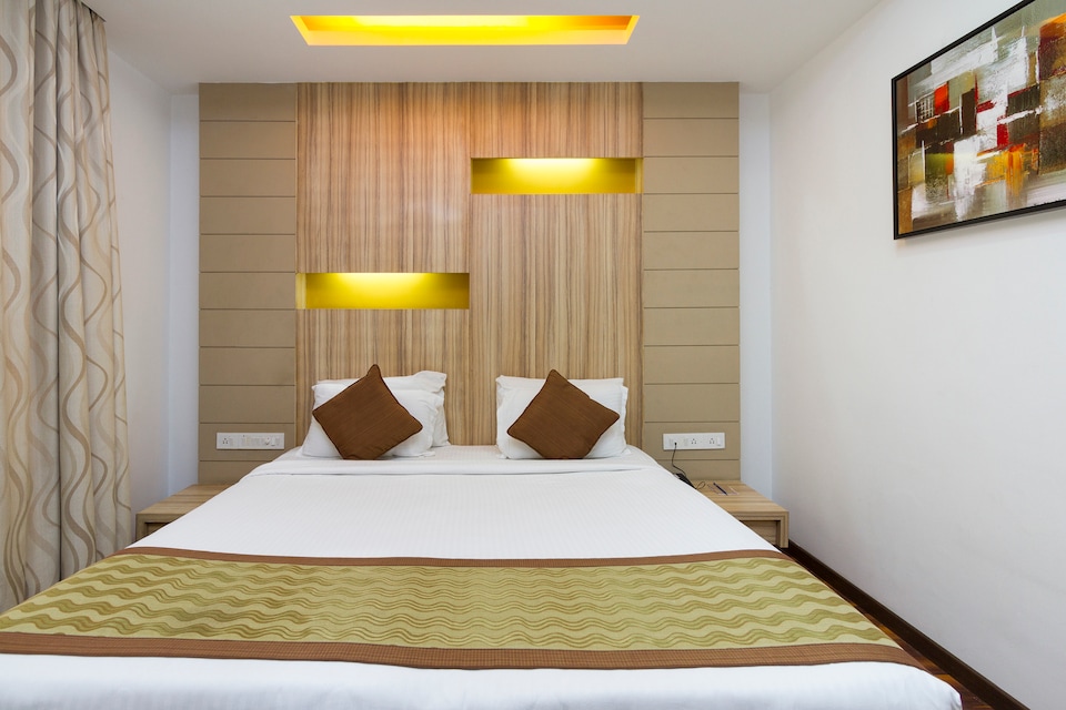 Capital O Hotel City Centre Residency, Indiranagar Bangalore, Bangalore