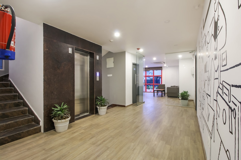 OYO Townhouse 121 Kormangala 5th Block, Koramangala Forum Mall, Bangalore