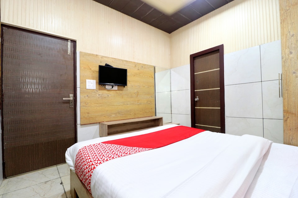 OYO 22559 Mild Inn, Amritsar Bus Stand, Amritsar
