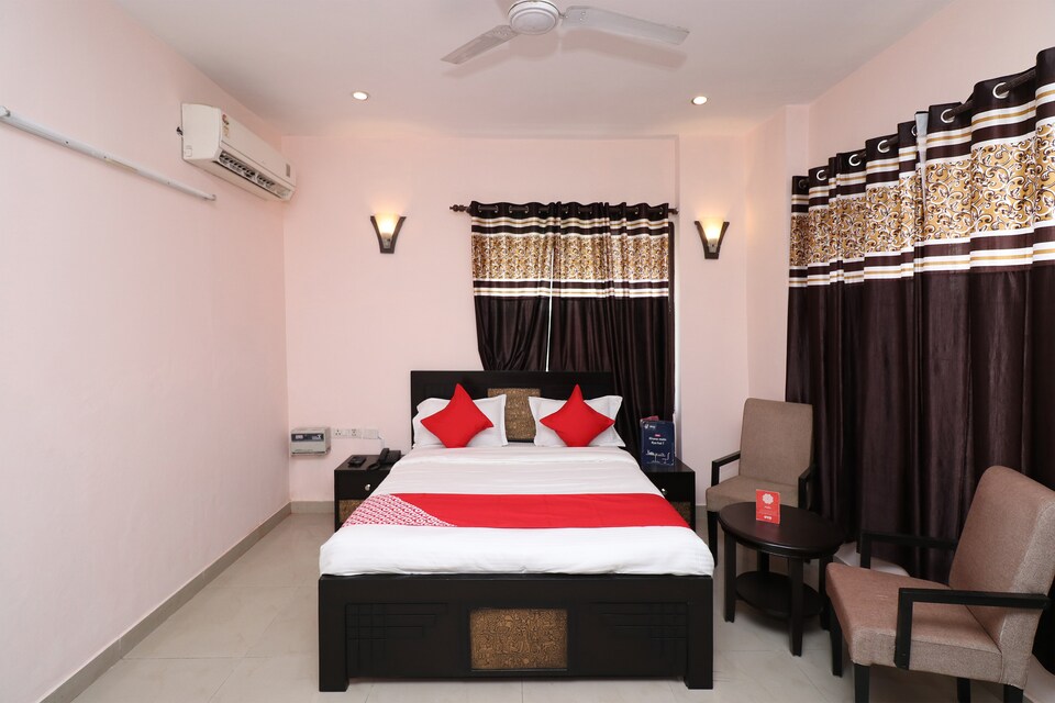 OYO 22560 The Repose, Sohna Road, Gurgaon