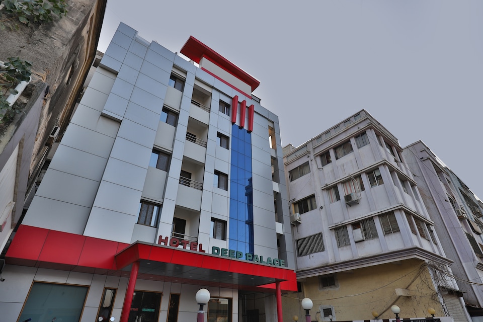 OYO 22574 Hotel Deep Palace, Old Railway Station Jamnagar, Jamnagar