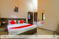 OYO Ave Maria Beach Resort Near Candolim Beach