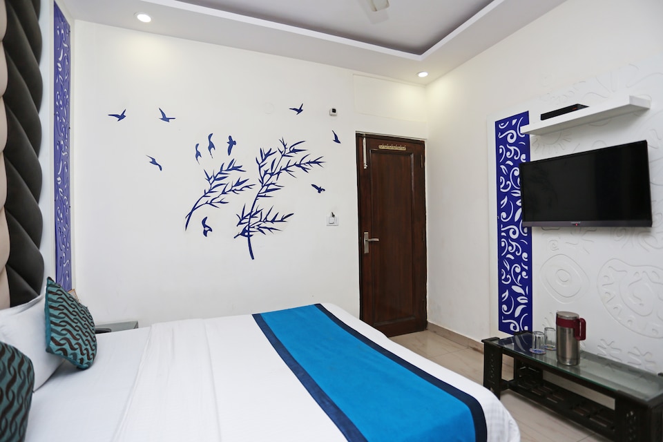 OYO Hotel Sawera Near Jama Masjid, Paharganj Delhi, Delhi