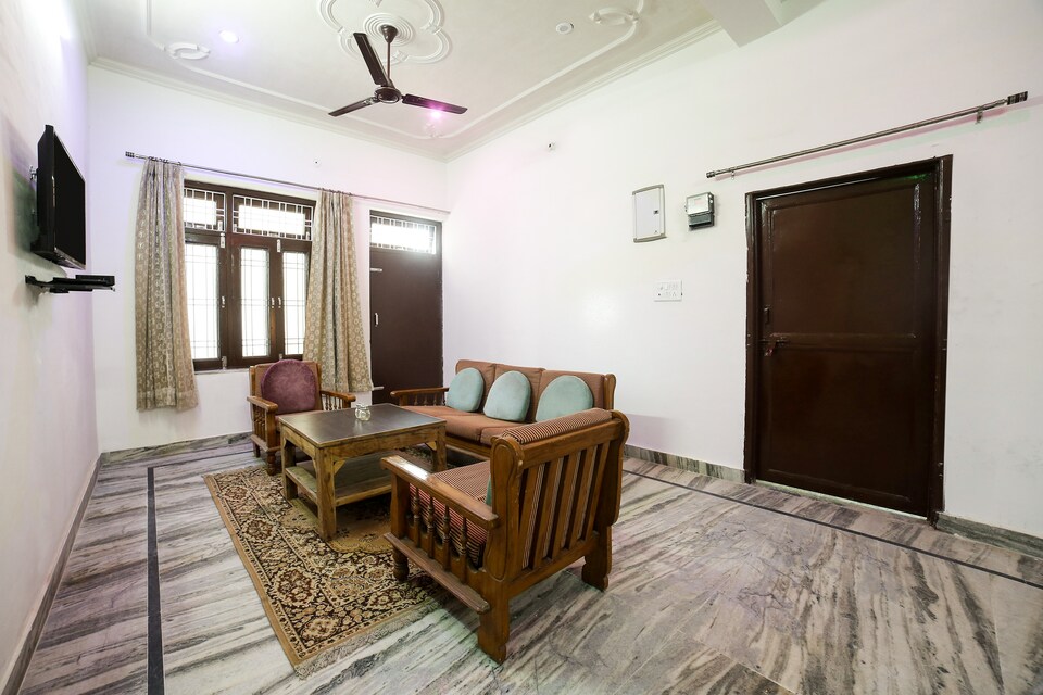 OYO Home 22635 Modern Villa 3BHK, Mansarovar, Jaipur