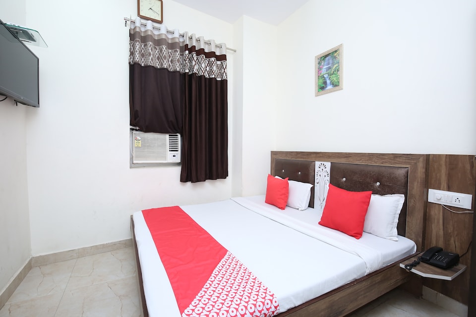 OYO २२६५२  सेहमी की बेस्ट रेस्ट इन, Golden Temple Road Amritsar, अमृतसर