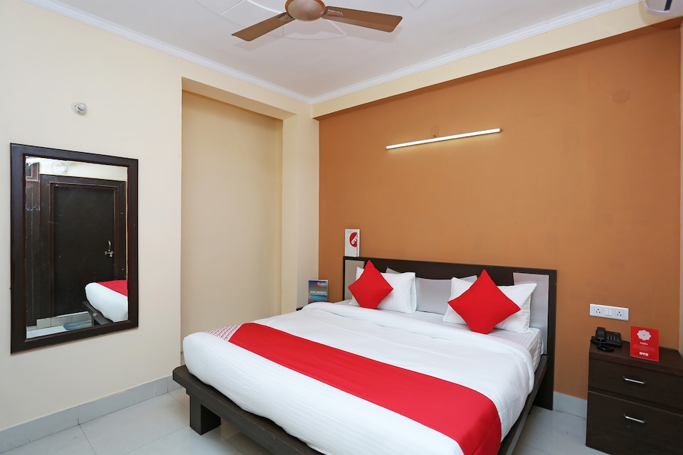 OYO 22654 Hotel Rose & petals, Ghaziabad City, Ghaziabad