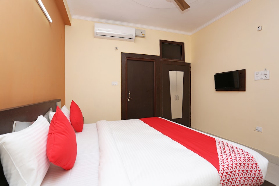 OYO 22654 Hotel Rose & petals, Ghaziabad City, Ghaziabad
