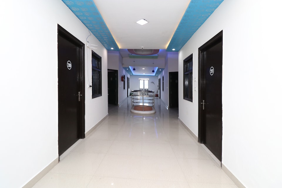 OYO 22656 Hotel Taj Paradise, Shilpgram, Agra