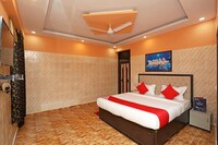 OYO Qlark Rooms & Lawn Near Haiderpur Metro Station