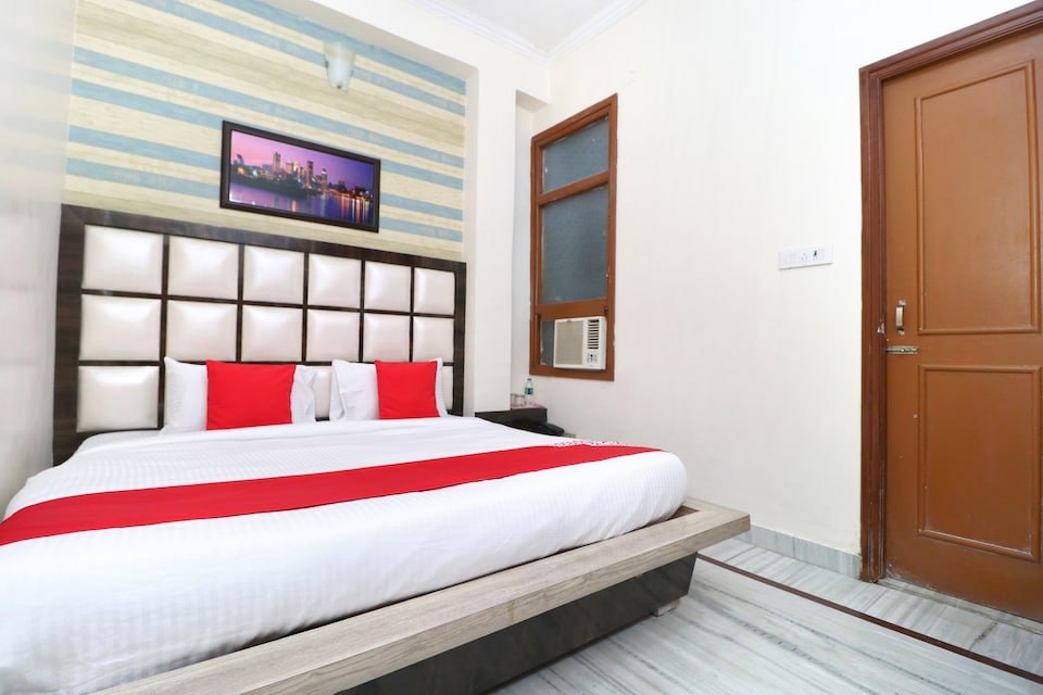 OYO 22678 Hotel Unique House, Amritsar Bus Stand, Amritsar