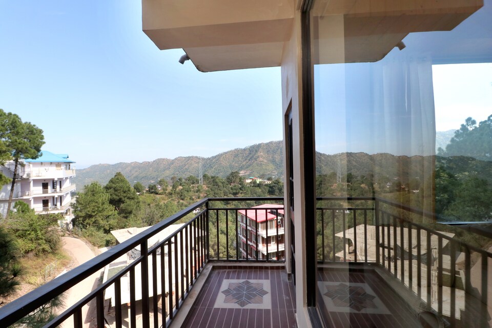OYO Home 22684 Royal Pine Stay, Kasauli, Kasauli