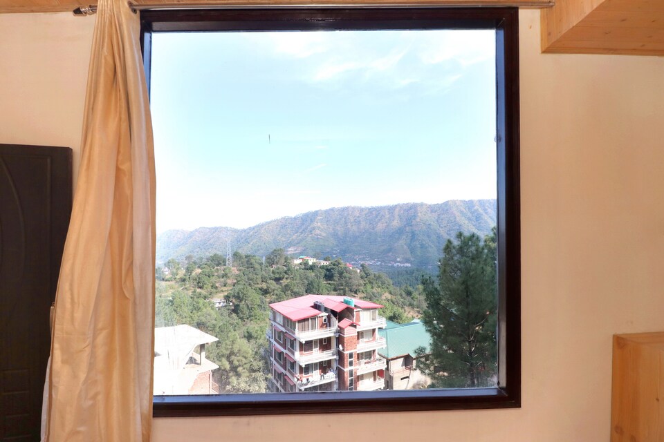OYO Home 22684 Royal Pine Stay, Kasauli, Kasauli