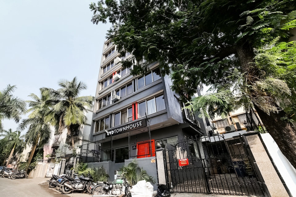 OYO Townhouse 153 Imperial Madhukunj Society, Mumbai SEEPZ, Mumbai
