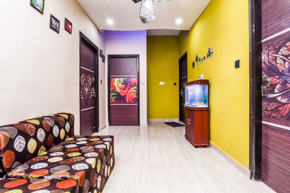 OYO Royale Park Inn Near Pacific Mall Tagore Garden, Rajouri Garden Delhi, Delhi
