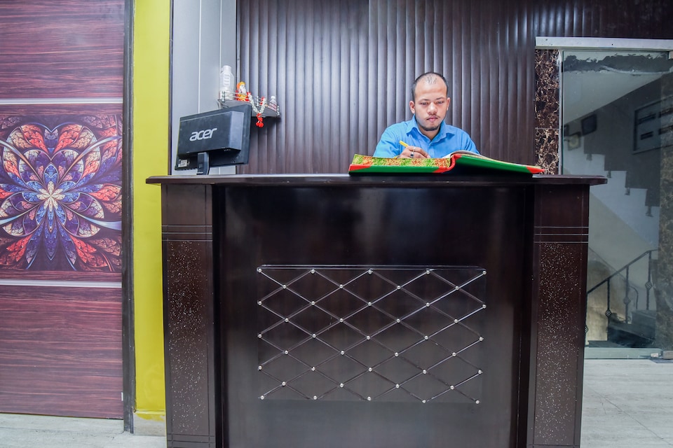 OYO Royale Park Inn Near Pacific Mall Tagore Garden, Rajouri Garden Delhi, Delhi