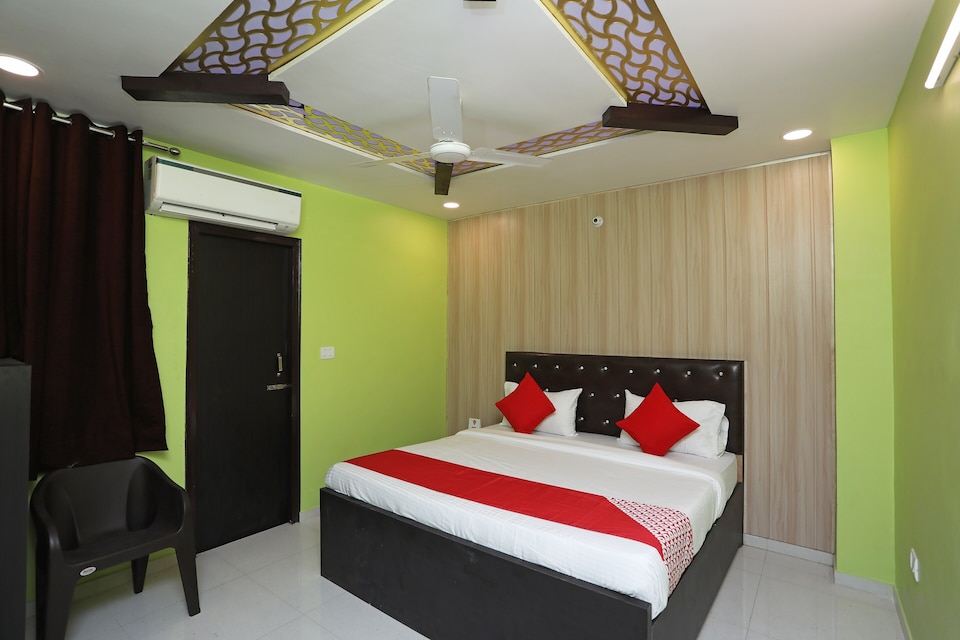 Hotel O Richa Grand, Charbagh Lucknow, Lucknow