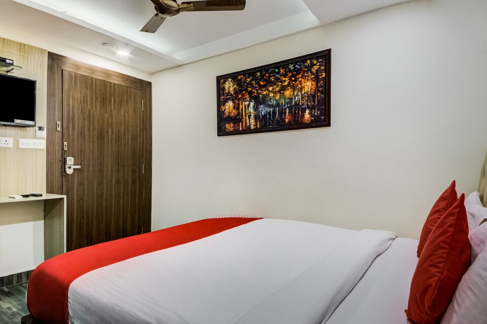 OYO 22700 Chaitanya's Pride, Kukatpally, Hyderabad