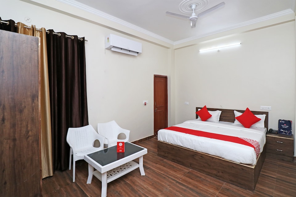 OYO Amrit Inn, Gomti Nagar Lucknow, Lucknow