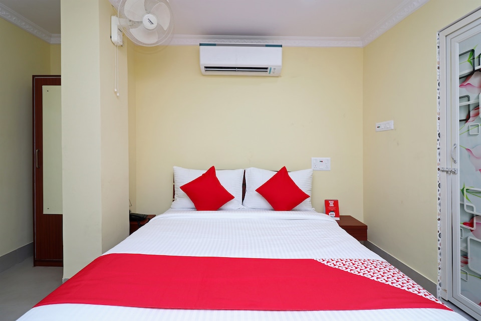 OYO Flagship 22724 Hotel Shanavi Chinar Park, Rajarhat Kolkata, Kolkata
