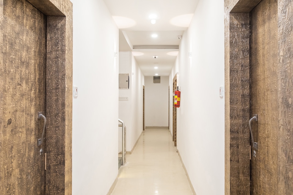 OYO 22734 Hotel Aarav 94, Vijay Nagar Indore, Indore