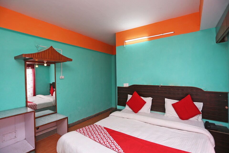 OYO 22750 Shorya Regency, The Mall Road-Shimla, Shimla