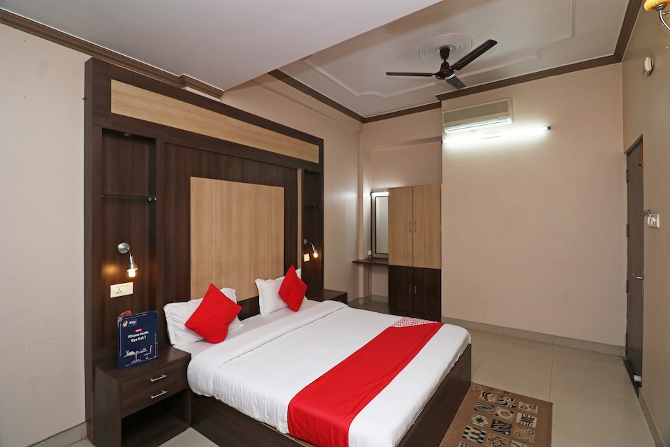 OYO 22763 Di Wine Inn, Indira Nagar Lucknow, Lucknow