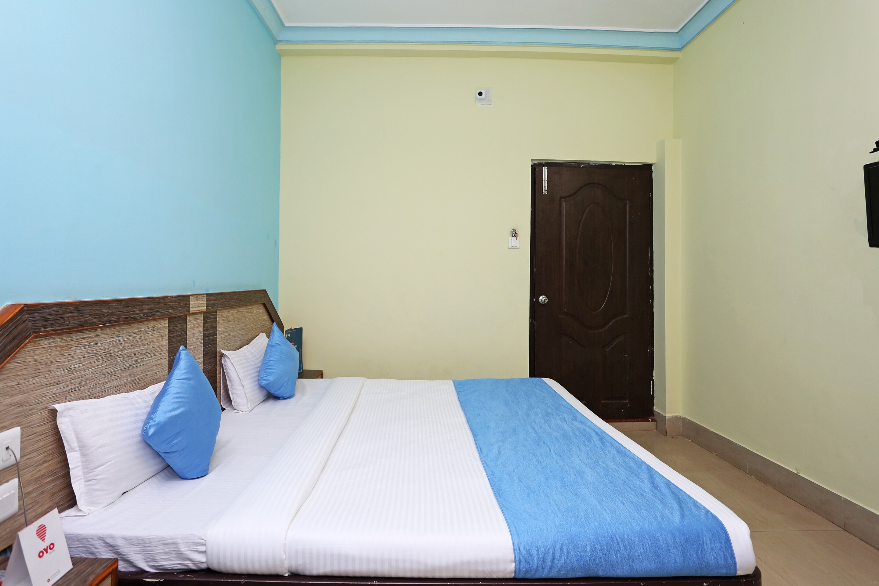 Promo [90% Off] V Resorts Hotel D2 Holiday Inn India | Hotel Watson Reviews
