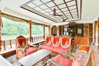 OYO Indraprastham Whitehouse 4 Bhk