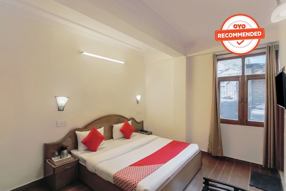 OYO Flagship 22806 Hari Palace Ghora Chowk, Kachighati-Summerhill, Shimla