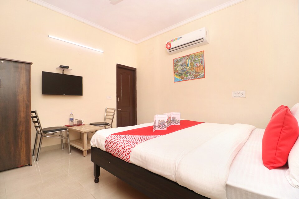 OYO 22821 Hotel Sunroof, Dera Bassi Chandigarh, Chandigarh