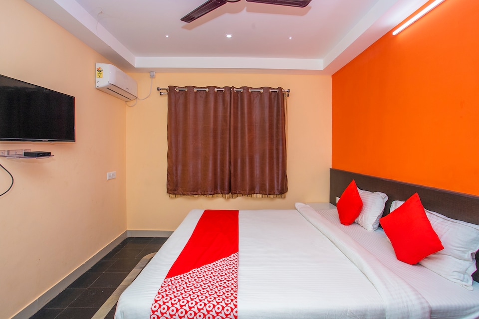 OYO 22837 Chairmen's Hotel, Uttarahali Bangalore, Bangalore