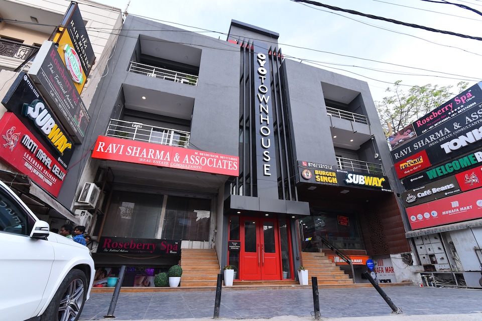 OYO Townhouse 099 Chattarpur, Chhatarpur Delhi, Delhi