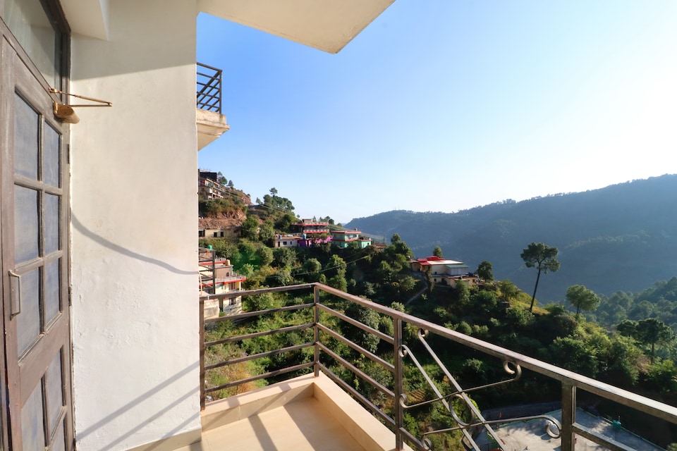 OYO Home 22859 Exotic 1BHK, Kasauli, Kasauli