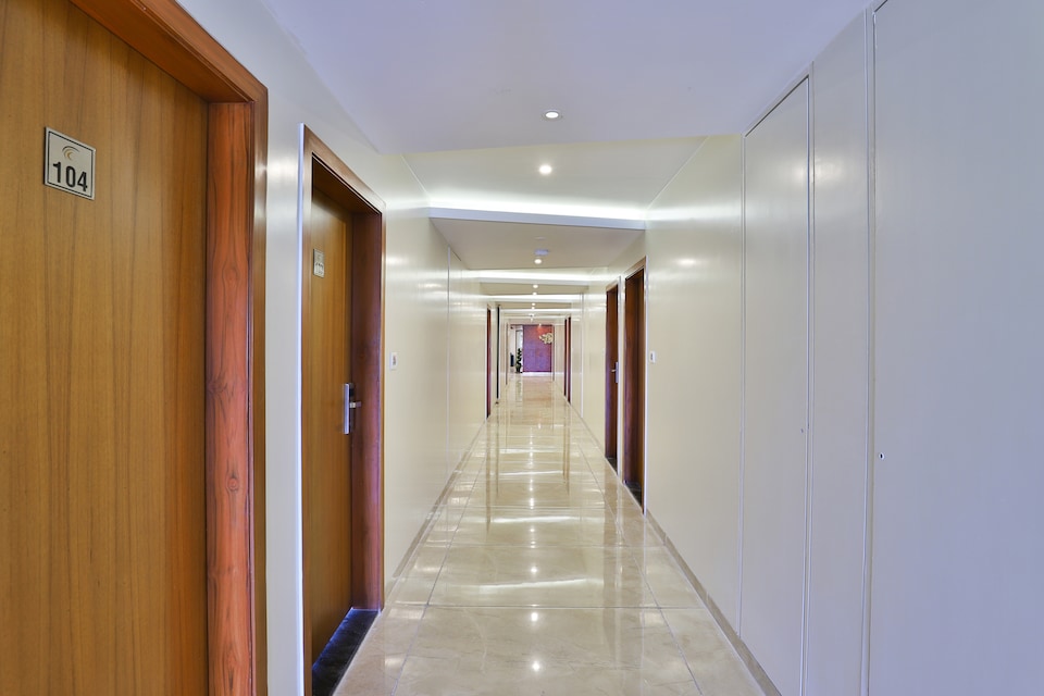 OYO 22869 CO Hotel, Bholav Bharuch, Bharuch