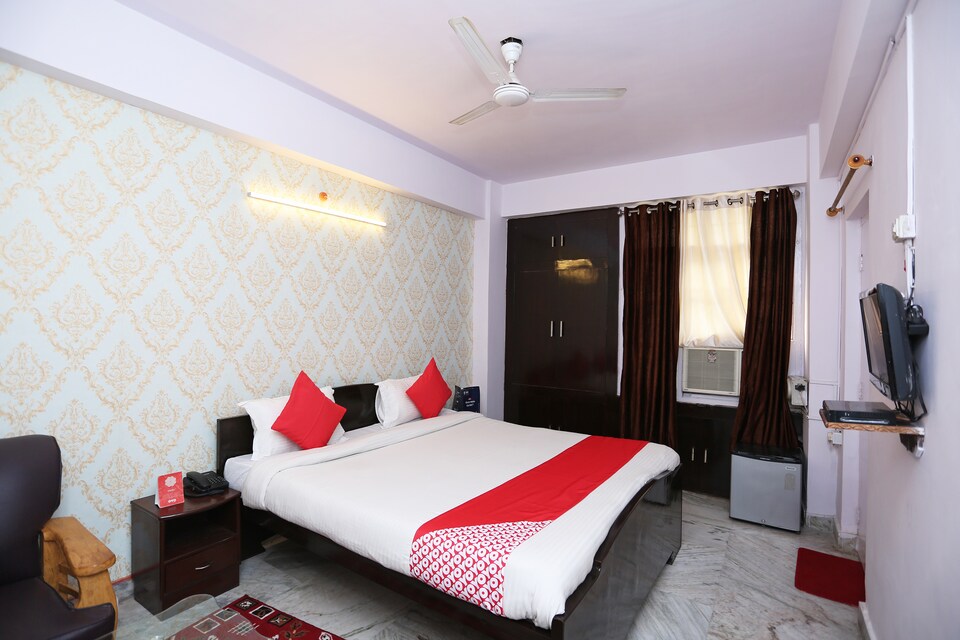 OYO 22886 Virasat, Boring Road Patna, Patna