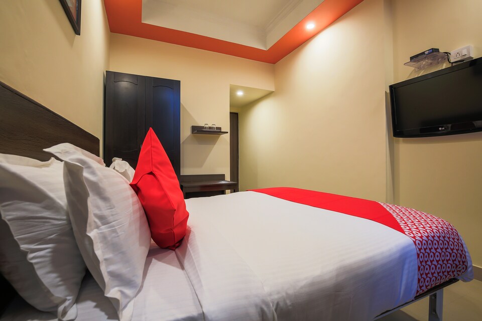 OYO Flagship 22887 Hotel Prerna Narmada Vasahat, SG Highway Ahmedabad, Ahmedabad