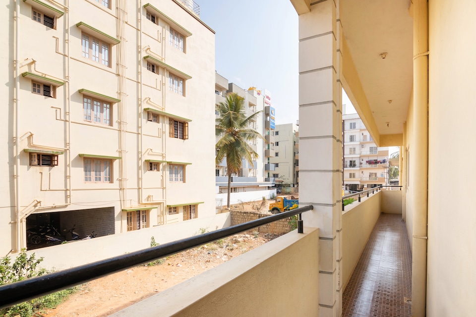 OYO Sri Sai Inn, Airport Road Bangalore, Bangalore