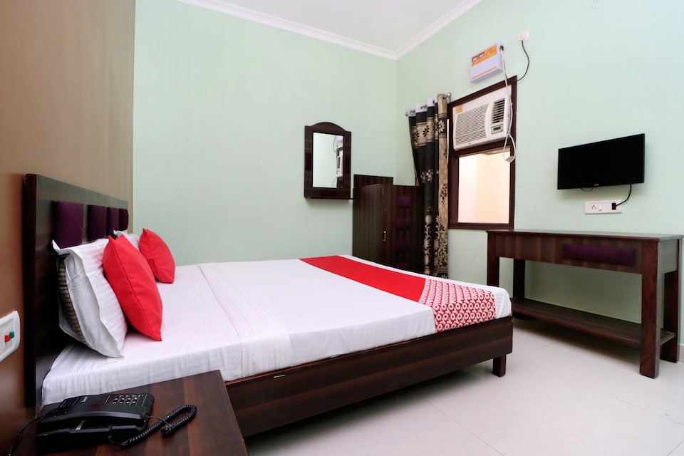 OYO 22908 Sukhjot Guest House, Ranjit Avenue Amritsar, Amritsar