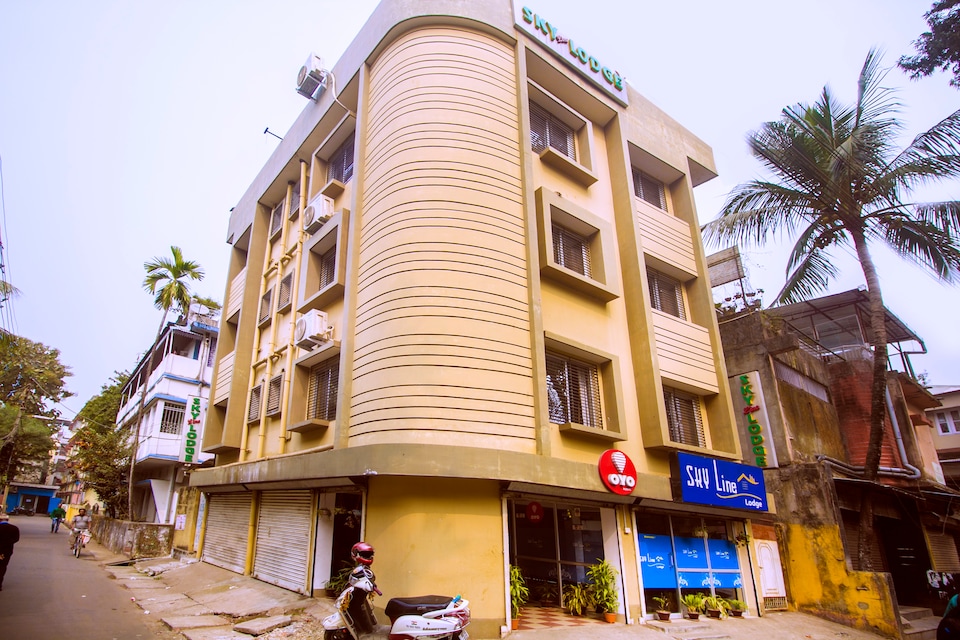 OYO 3078 Sky Line Lodge, Hong Kong Market Area Siliguri, Siliguri