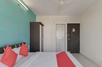 OYO Executive Skyline Service Apartments Near Infiniti Mall